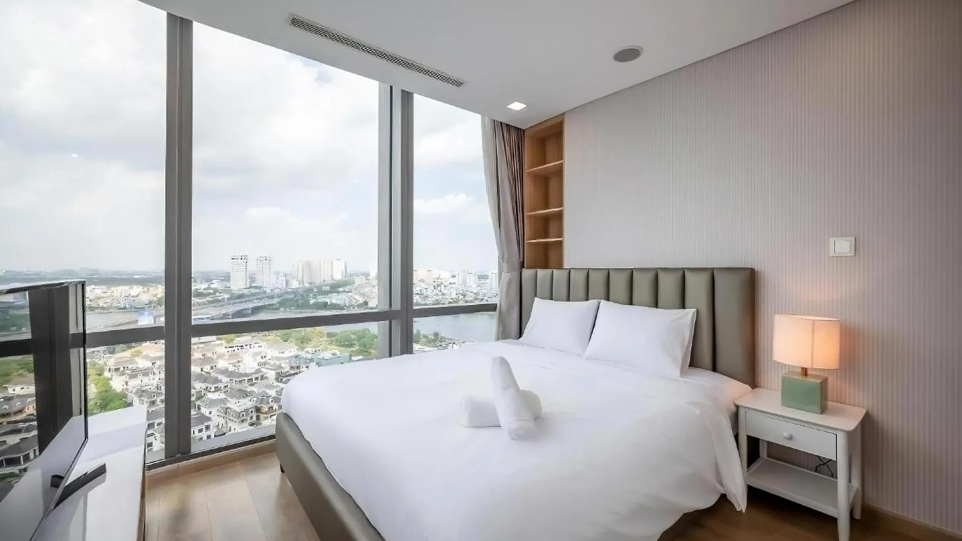 Landmark 81 Royal Luxury - Vinhome Central Park Ho Chi Minh City 0*,