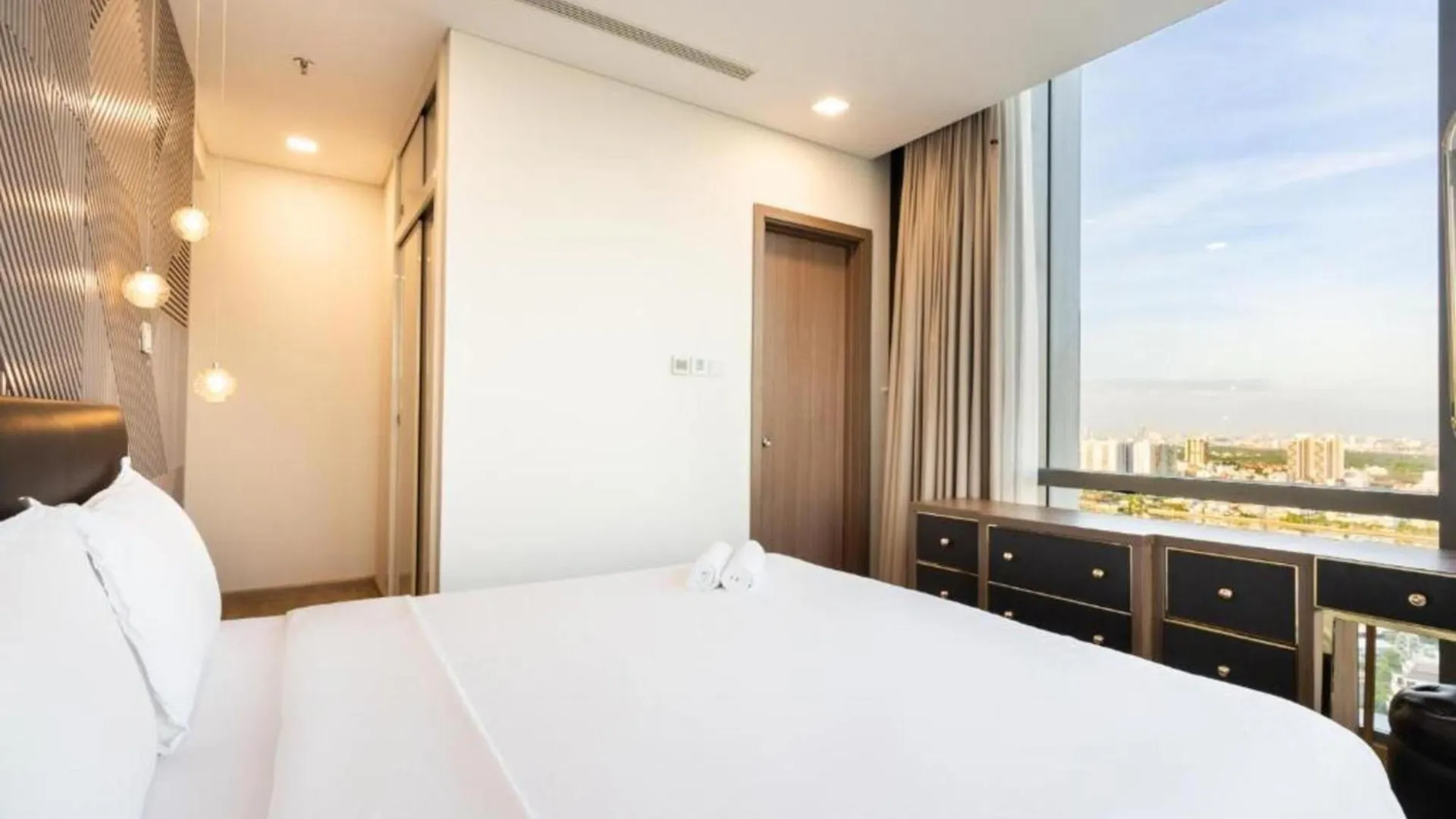 Landmark 81 Royal Luxury - Vinhome Central Park Ho Chi Minh City 0*,  Vietnam