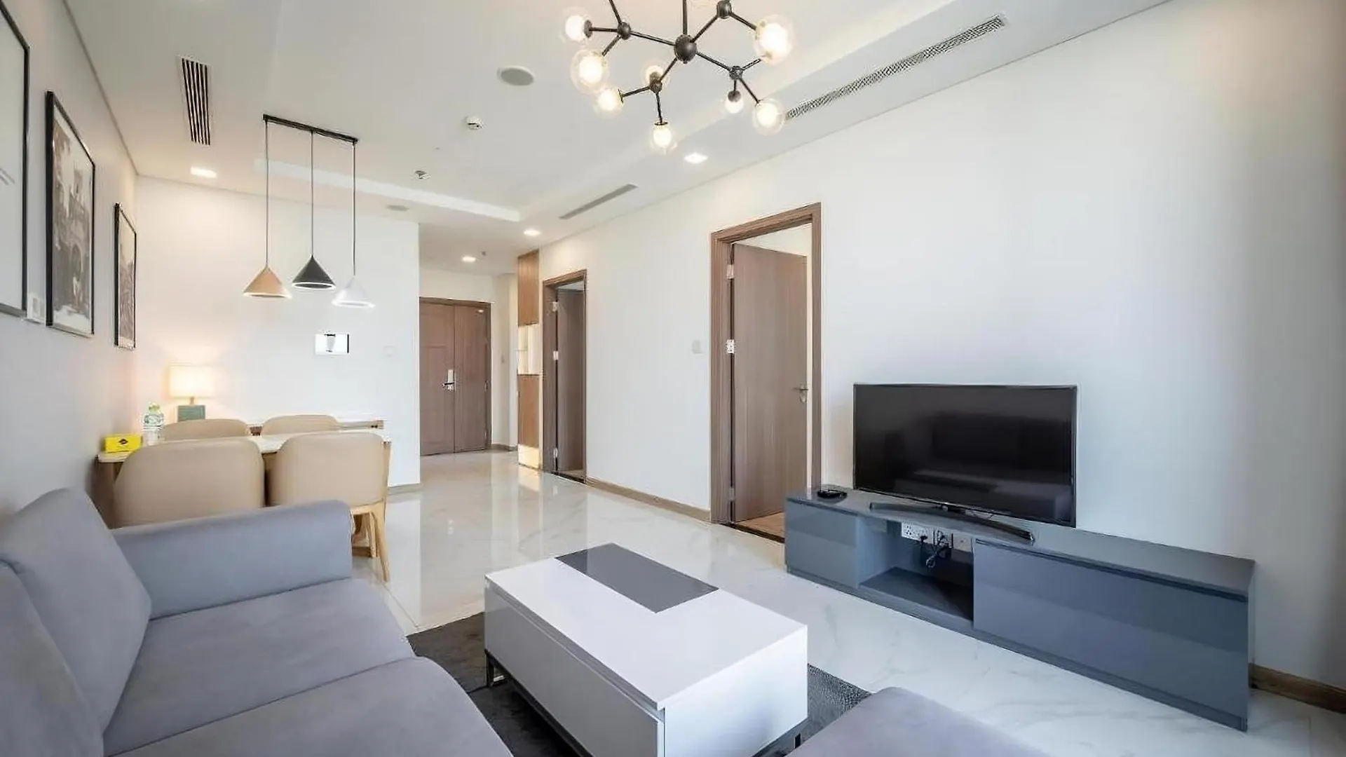 Landmark 81 Royal Luxury - Vinhome Central Park Ho Chi Minh City Vietnam
