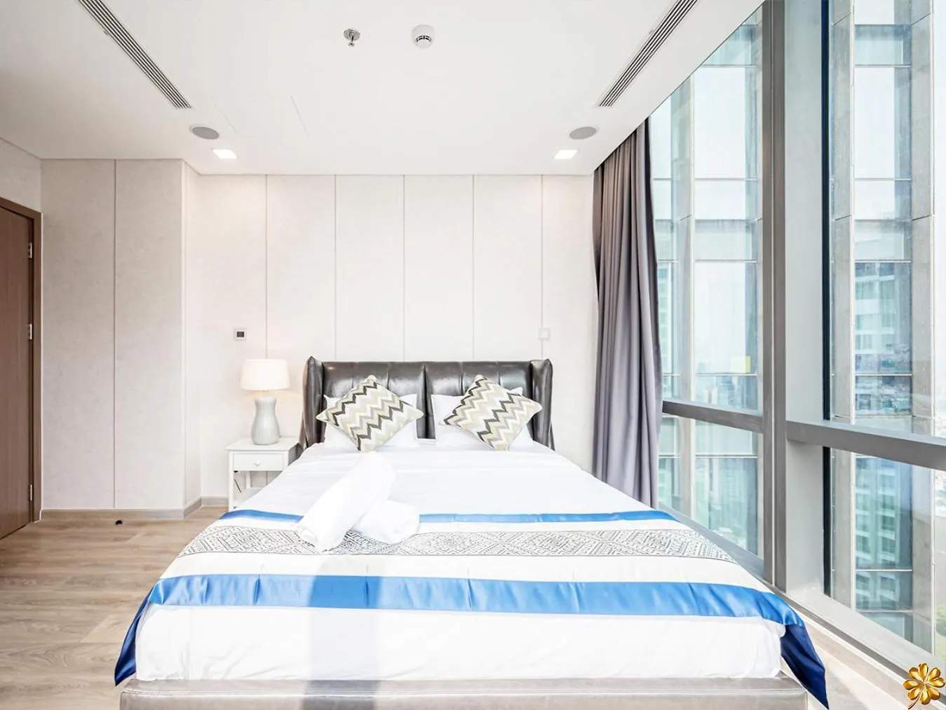 Landmark 81 Royal Luxury - Vinhome Central Park Ho Chi Minh City