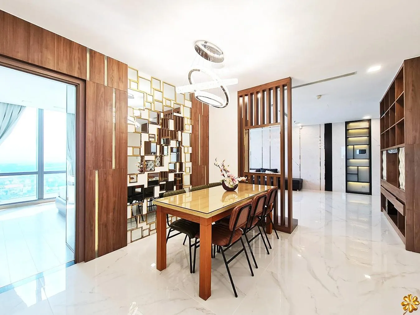 Landmark 81 Royal Luxury - Vinhome Central Park Ho Chi Minh City