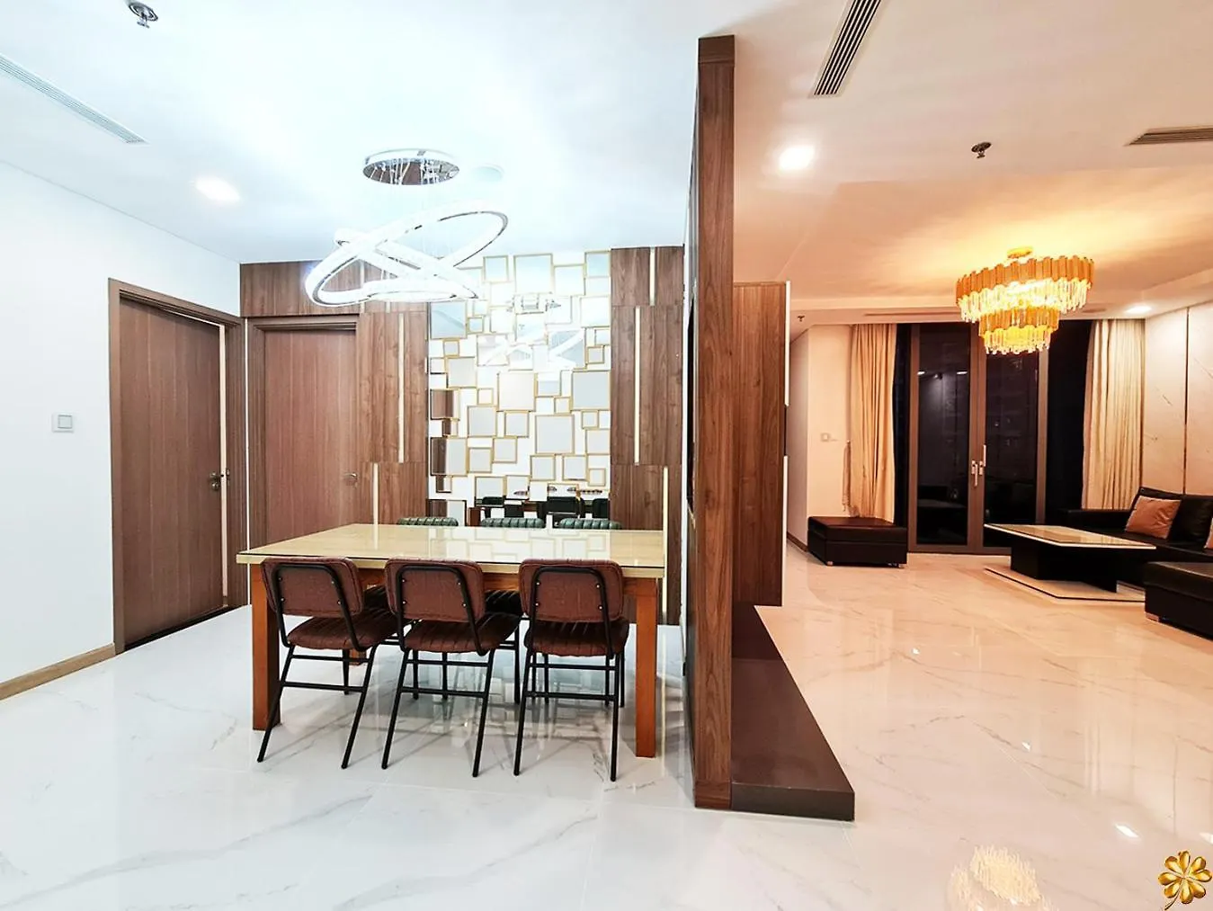 Landmark 81 Royal Luxury - Vinhome Central Park Ho Chi Minh City Vietnam