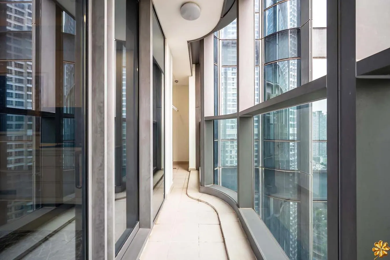 Landmark 81 Royal Luxury - Vinhome Central Park Ho Chi Minh City Apartment